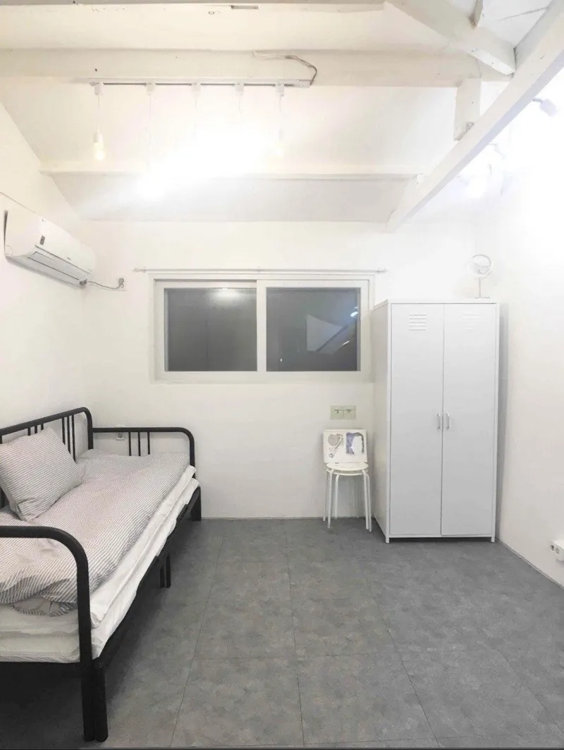 [Jongno, Seoul] Cozy one-room, fully-furnished, 2 minutes from Changsin Station 3