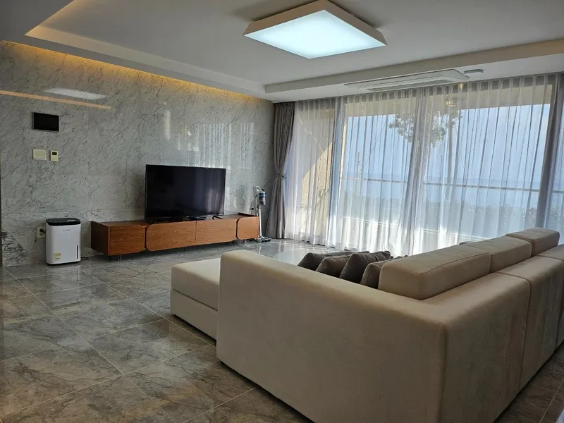 [Seongsan, Seogwipo] A completely private space amidst nature, Shining Penthouse 2nd Floor E2 24