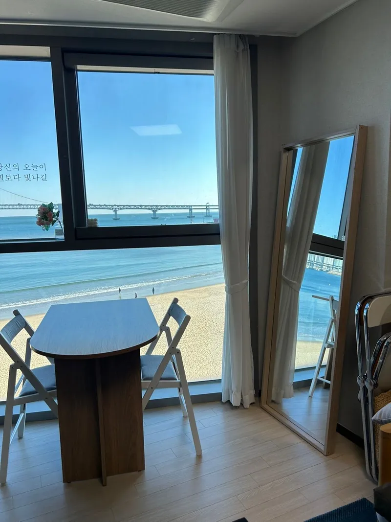 [부산 수영] 광안대교 정면뷰, 오션뷰, 바닷가 3초거리 14