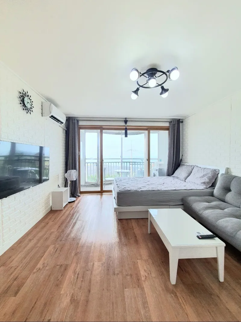 [Jocheon, Jeju] 1-minute walk to the beach / 5-minute drive to Hamdeok Beach (Traveling on foot) 6