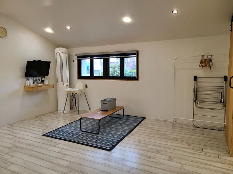 [Aewol, Jeju] Remodeled two-room traditional stone house B with a 100-year-old zelkova tree 15