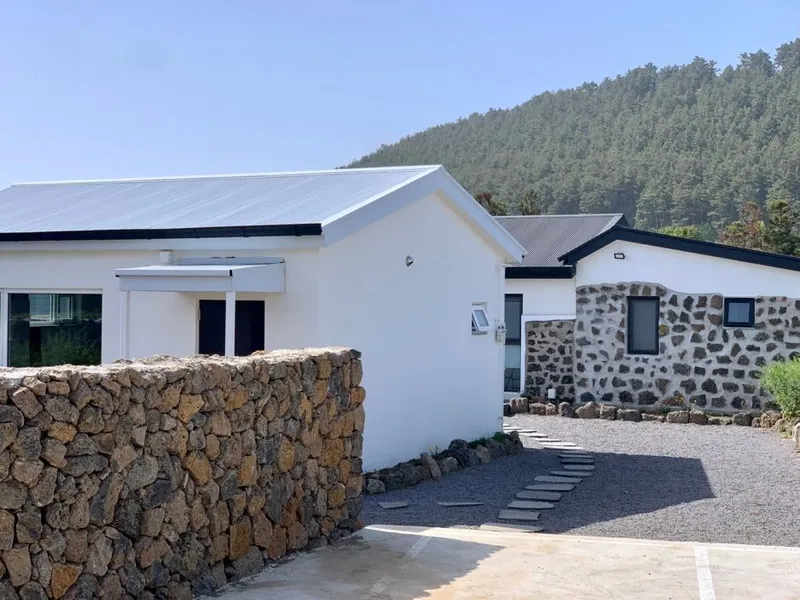 [Aewol, Jeju] Jeju's representative mountain peak front view, private jacuzzi, Insta-worthy accommodation 117