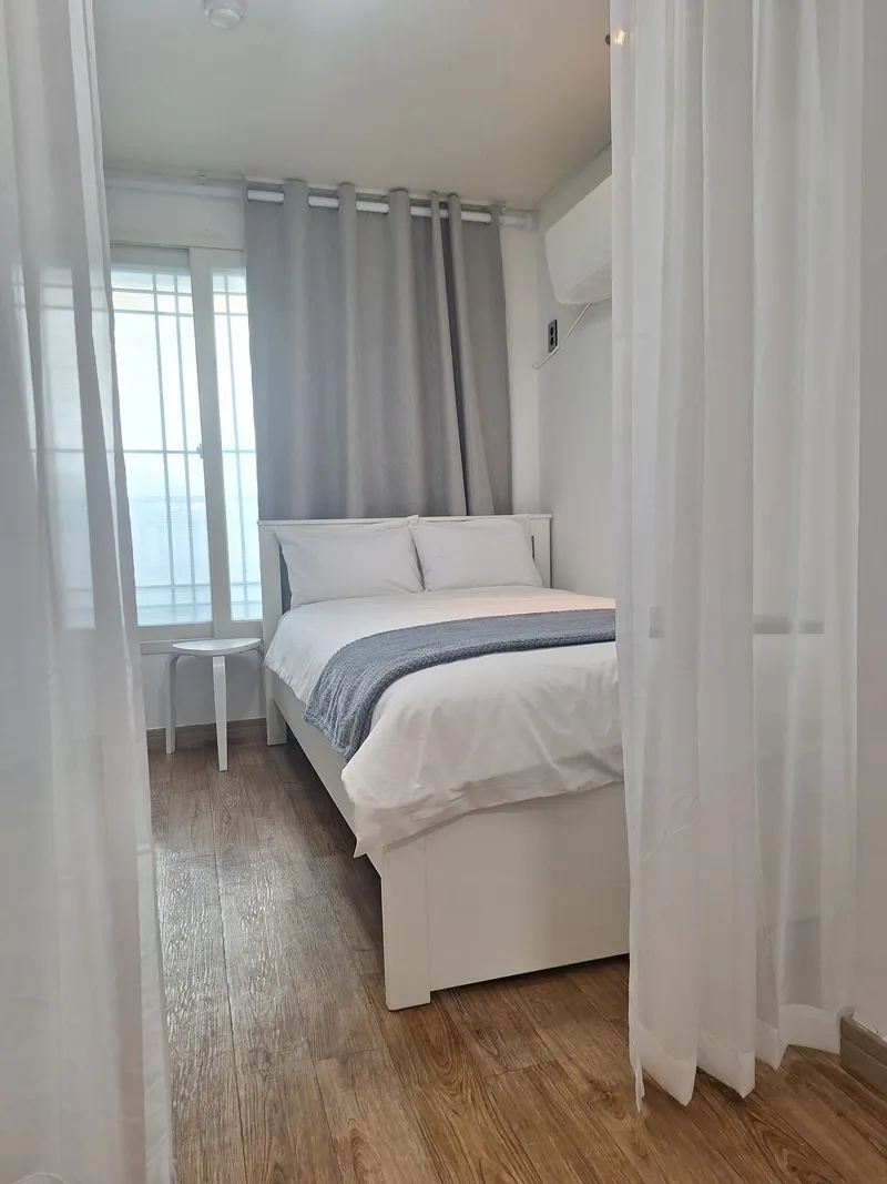 [Haeundae, Busan] Clean 1.5 room with good transportation and great night view near Haeundae 3