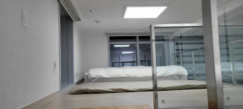 [Jung-gu, Seoul] 11th floor duplex in the vicinity of City Hall Station 12