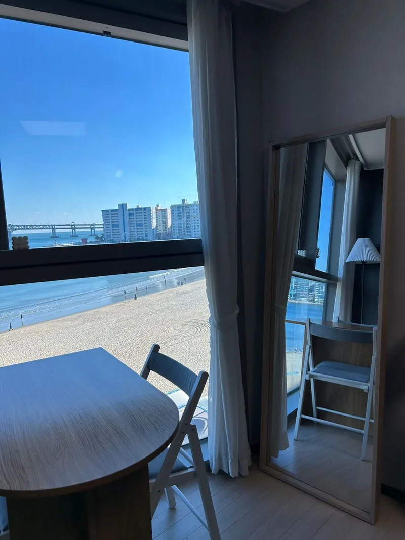 [부산 수영] 광안대교 정면뷰, 오션뷰, 바닷가 3초거리 11