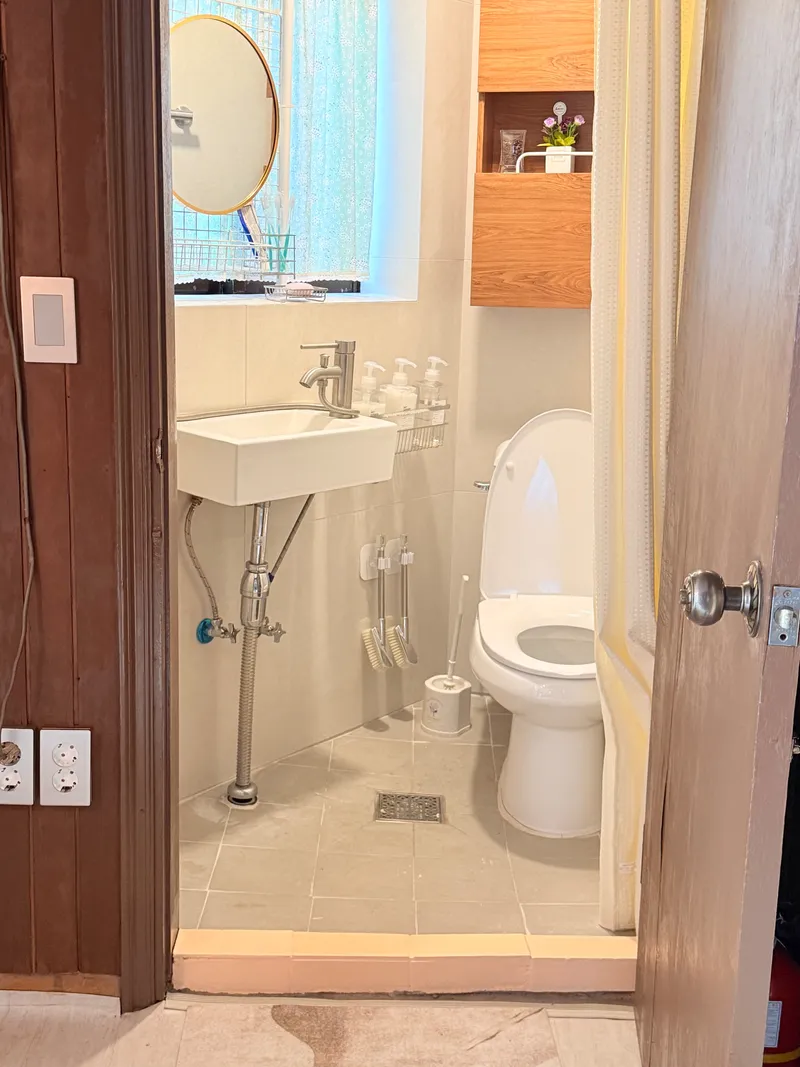 [Suwon][Suwon Paldal] 5-minute walk from Haengridan-gil, two-room emotional accommodation 22