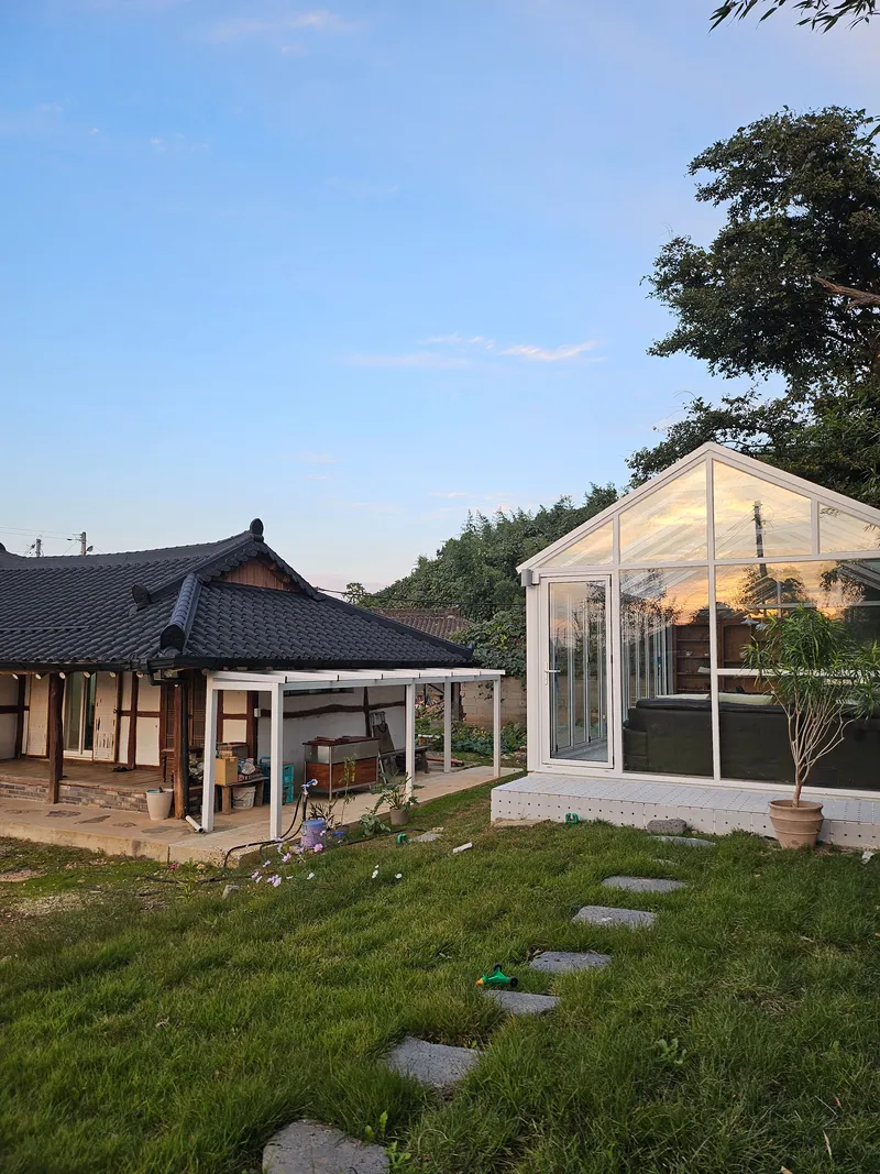 [Hampyeong][Jeonnam Hampyeong Sonbul] 7 minutes from Dolmeori Beach, Hampyeong Butterfly Festival, Greenhouse 18
