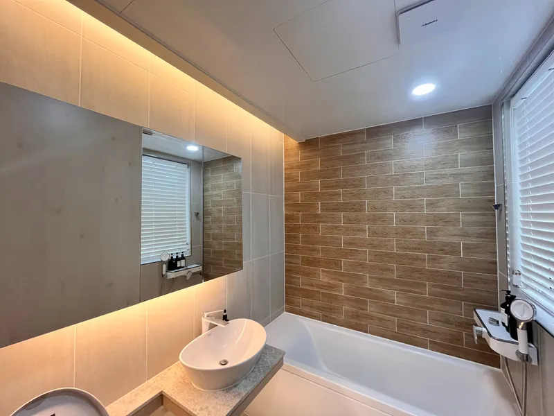 [Daejeong, Seogwipo] H(8) Building 302 (40 pyeong/3 rooms/single floor/exclusive rooftop/pets allowed) 5