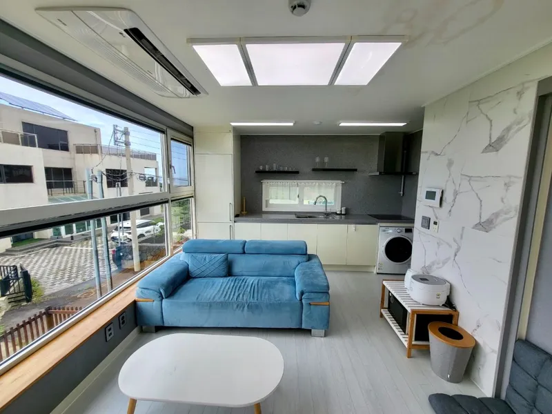 [제주 애월][애월하귀]위치 최강 바다뷰 독채 투룸 바다초입 도심인프라 인접 배민가능 24