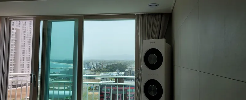 [Gangneung][Changhyedong in Gangneung] 3 minutes from Sacheonjin Beach, Gyeongpo Ocean View, Daegwallyeong Windmill View. 3 rooms, newly built, 12th floor, A 14