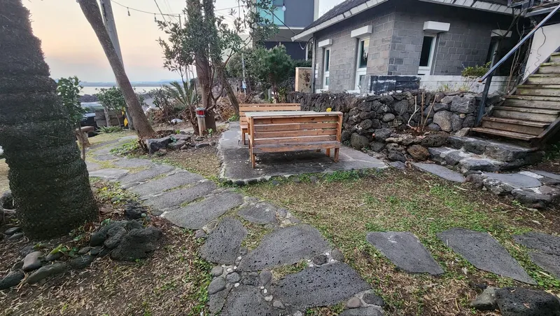 [Namwon, Seogwipo][Seogwipo Wimi] Detached Two-Room House with Yard, Old Jeju House, Tangerine Orchard 15