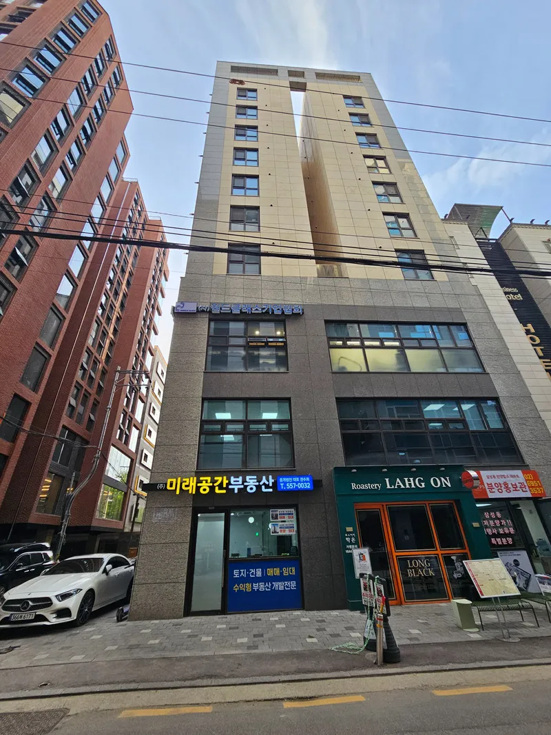 [Gangnam, Seoul] 2 queen-size beds in front of Seolleung Park in Samseong-dong 31