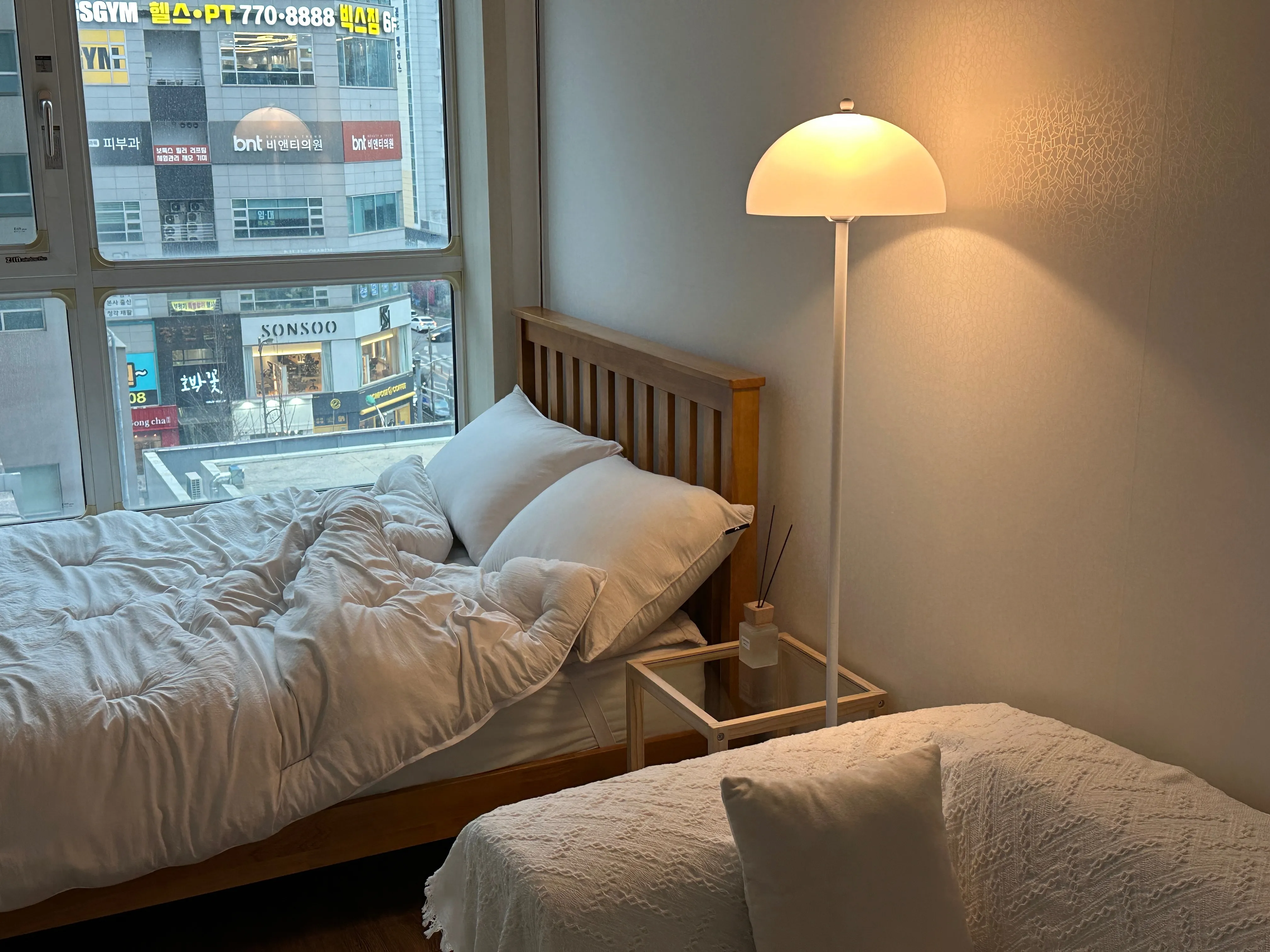 Gangseo-dong One-Bedroom Apartment