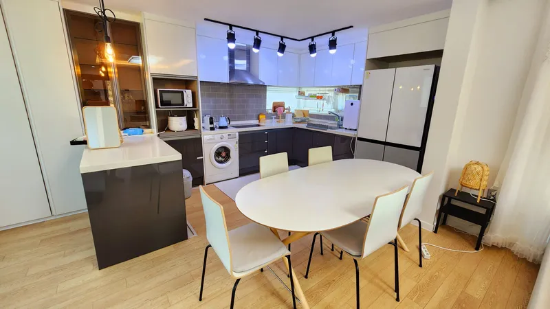 [Hallim, Jeju] 5 minutes by car from Hyeopjae, Geumneung, and Biyangdo, a two-story, stone-walled townhouse 19