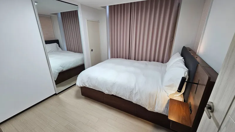 [Gangnam, Seoul] 2 queen-size beds in front of Seolleung Park in Samseong-dong 6