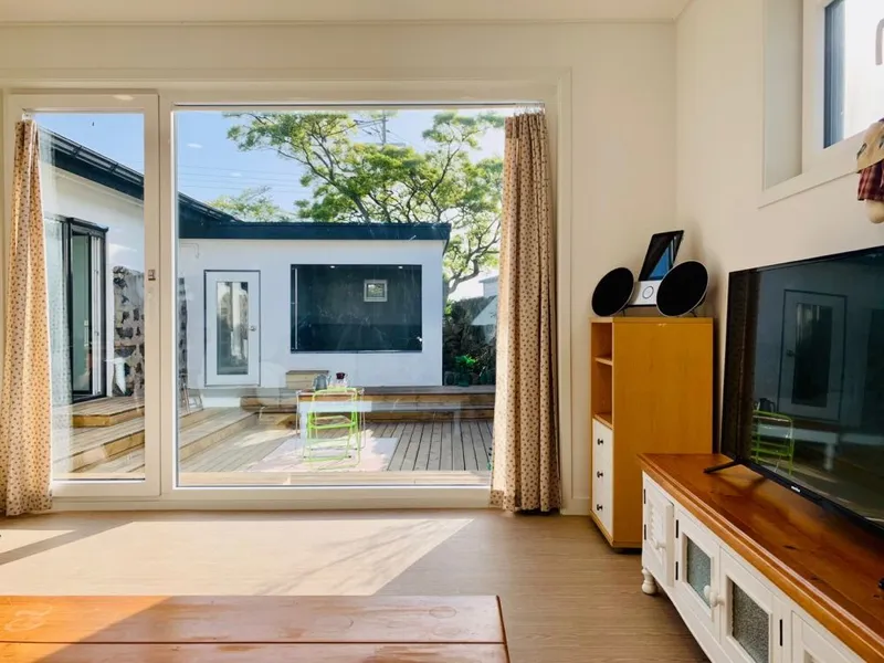 [Aewol, Jeju] Jeju's representative mountain peak front view, private jacuzzi, Insta-worthy accommodation 25
