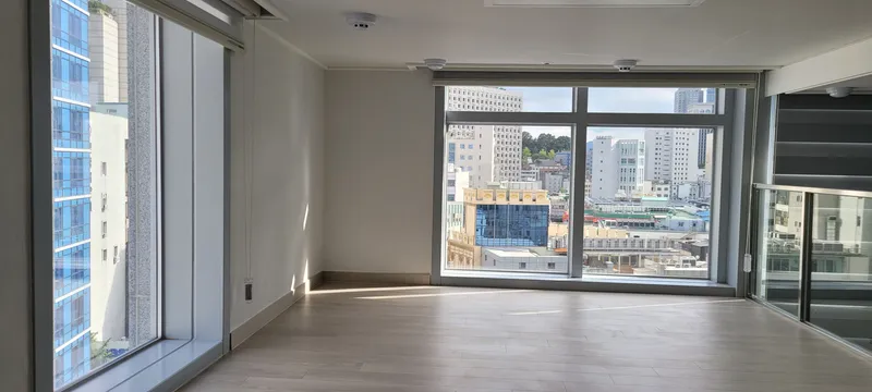 [Jung-gu, Seoul] 11th floor duplex in the vicinity of City Hall Station 13