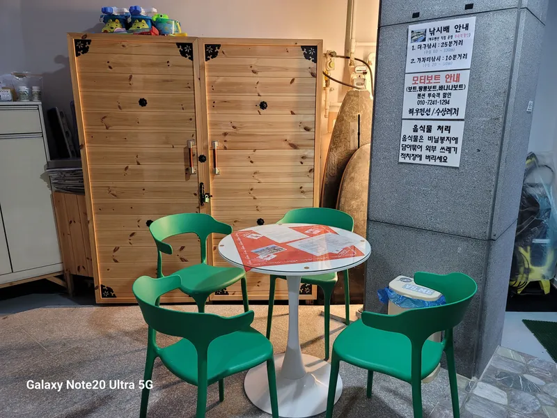[Yangyang] 3-story building right in front of the beach, beach fishing village (2nd floor, room 202) bed 30
