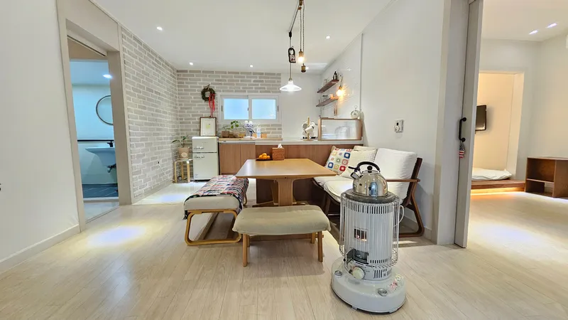[Busanjin, Busan] 10-minute walk from Gaegeum Subway Station, 3-minute walk from Singaegeum Bus Stop 17