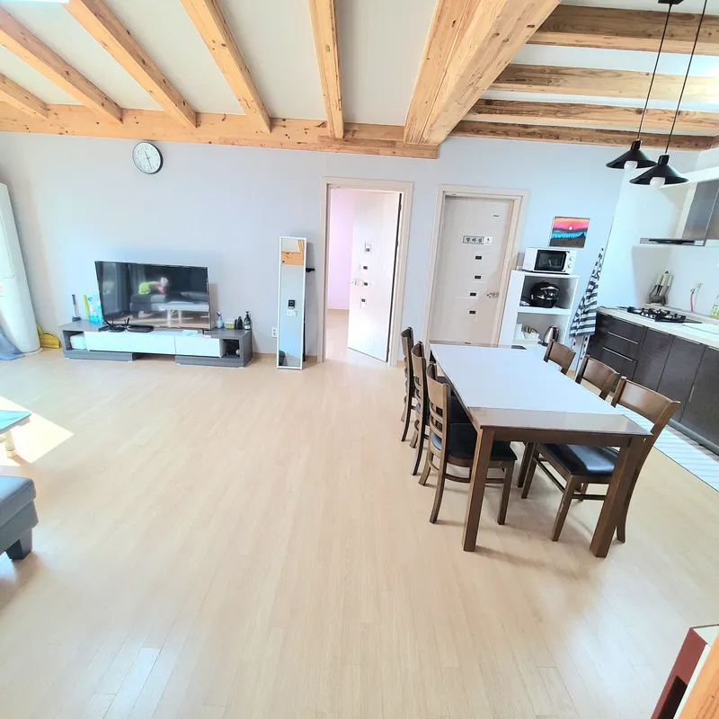 [Yangyang] Jumunjin, 5 minutes from the beach, 350 pyeong building, 50 pyeong 2nd floor detached house 13