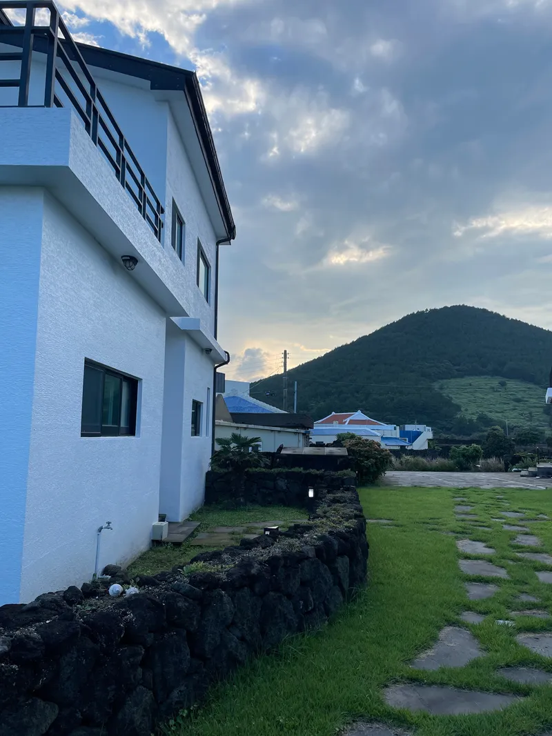 [제주 구좌][제주 종달리] 성산일출봉이 보이는 오션뷰의 아늑한 숙소 #종달해변30초 32