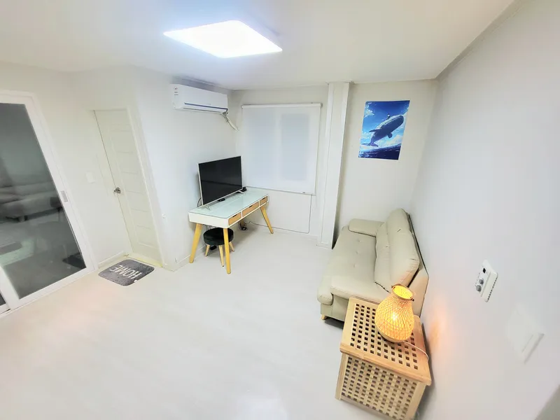 [Gijang, Busan] Chilam pretty sea view house two room queen size bed 12