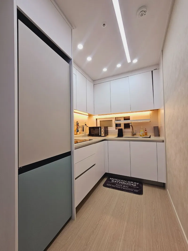 [Gangseo, Seoul] Clean and emotional house near Kkachisan Station 12