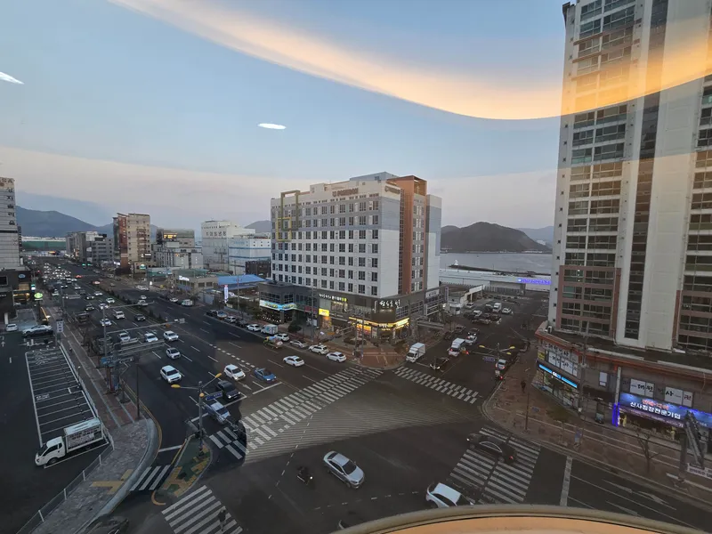 [Changwon] City view and ocean view outside the glass wall 12