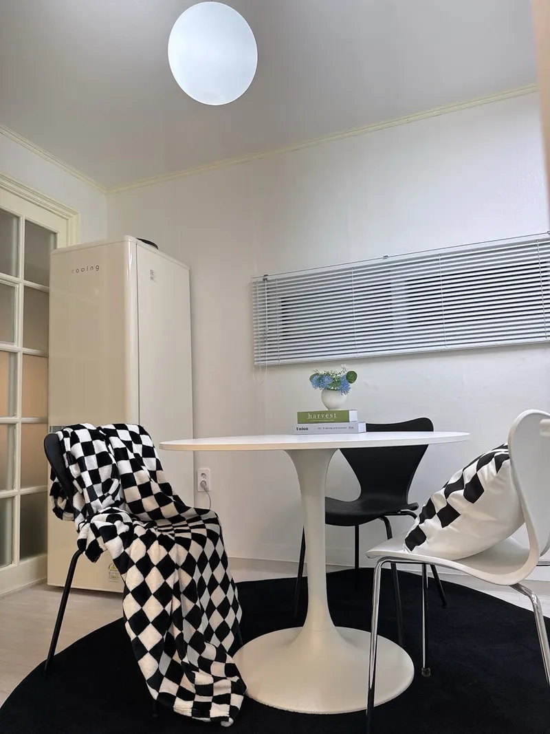 [Seocho, Seoul] 5 minutes from Sinnonhyeon Station/Two-room/Parking available 20
