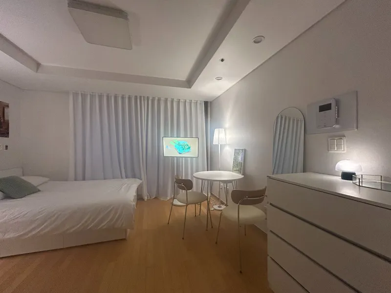 [서울 송파] 초역세권 시티뷰 아늑깔끔 고층숙소 2