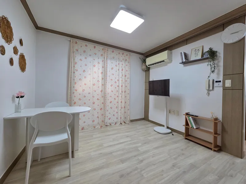 [Jeonju] Jeonbuk National University, 10-minute walk from the terminal, free parking, clean accommodation 204 11