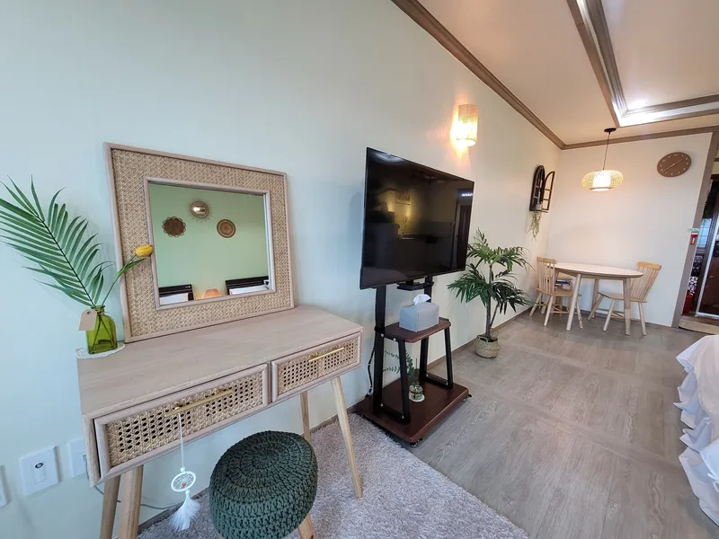[Aewol, Jeju] 2 Queen Beds, Comfortable 15-Pyeong Usable Area, Terrace, Lawn Yard, BBQ 4