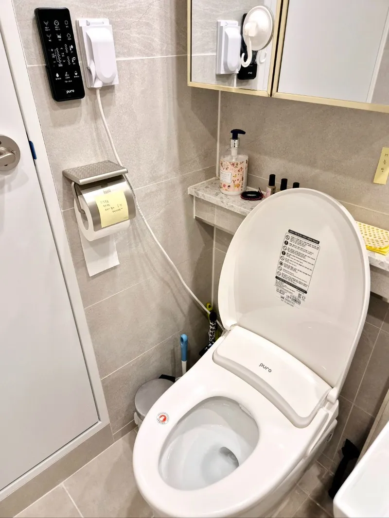[Seohae, Incheon] Clean 2-Room Fully Furnished Modern House in Gajwa-dong 9