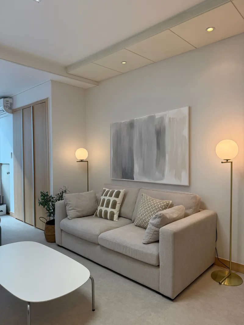 [Seongnam] 3-minute walk from Ori Station. Modern, clean, hotel-style, fully furnished. 2