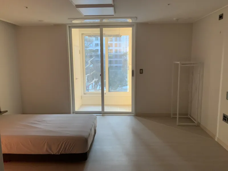 [Gangdong, Seoul] 5-minute walk from Dunchon Oryun Station on Line 9, Madang View 2