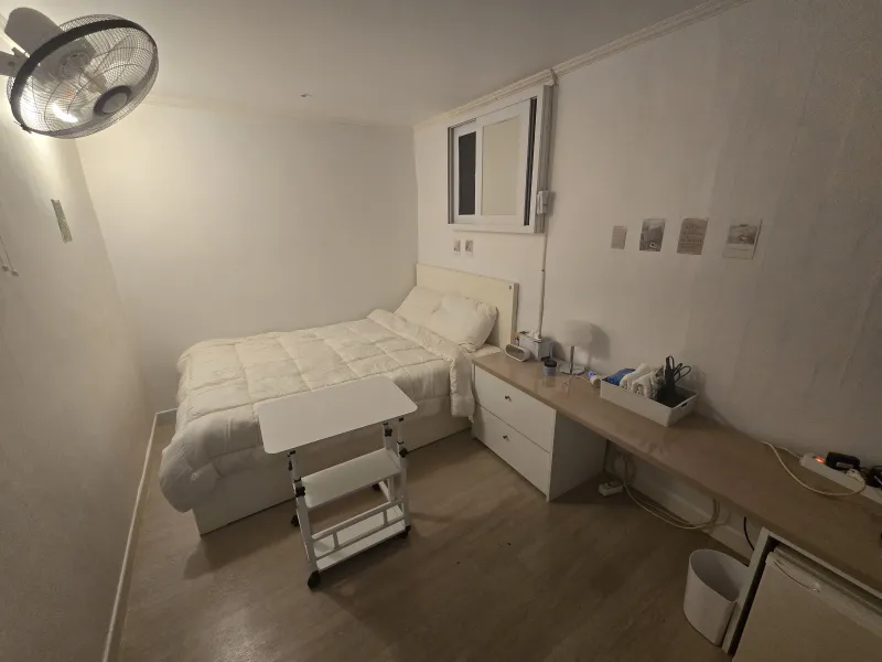 [Bucheon] A spacious, quiet, and cozy Premier Room 350m from Bucheon Station 5