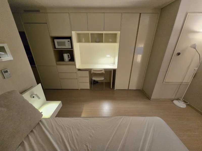 [Seodaemun, Seoul] 15-minute walk to Sinchon Severance Hospital / 4-minute walk to Ewha Womans Univ. Main Gate / 5-minute walk to Ewha Womans Univ. Station 3