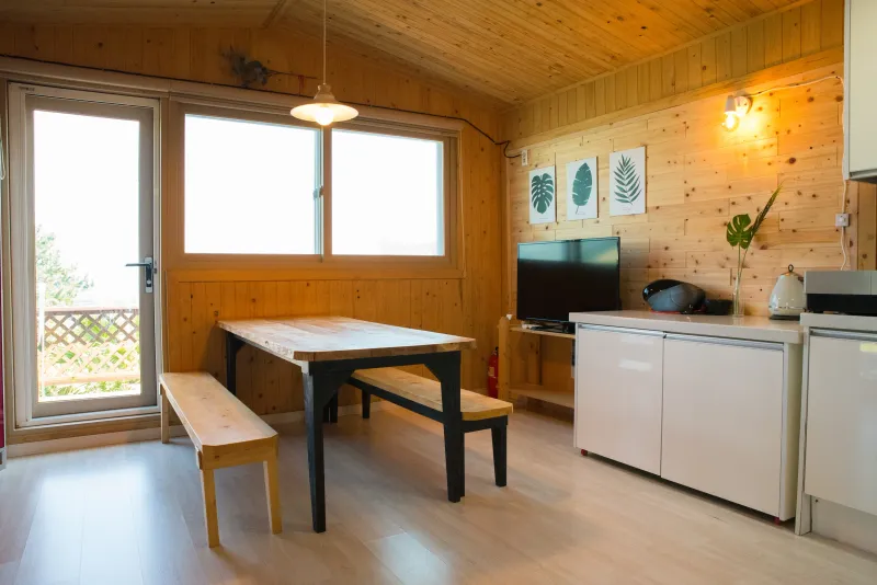 [Pyoseon, Seogwipo] A large family accommodation in front of the sparkling sea [3 rooms, 2 living rooms, 2 bathrooms] 12