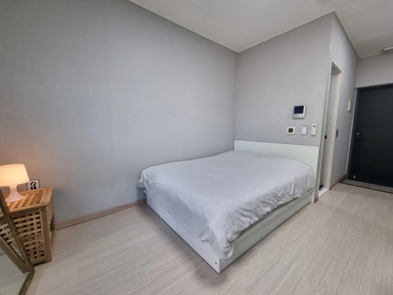 [Gangdong, Seoul] Fully equipped with excellent accessibility, 2 minutes from subway station, and 2 parking spaces 4