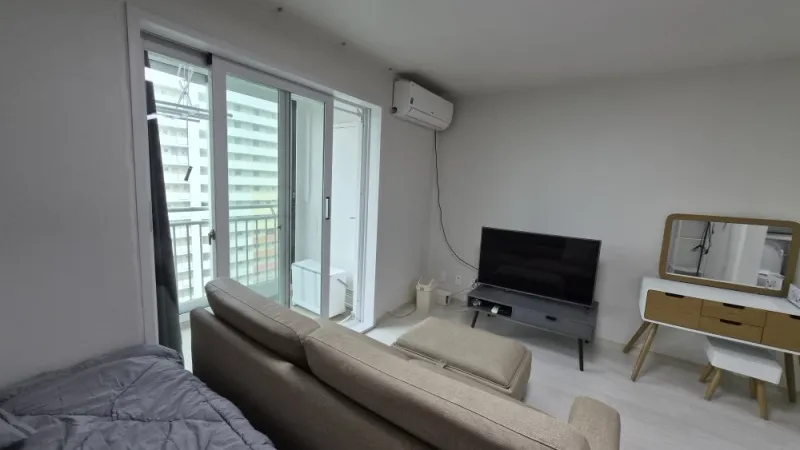[Gwangmyeong] Apartment 10 minutes walk from Haan Gasan Doksan Station 12