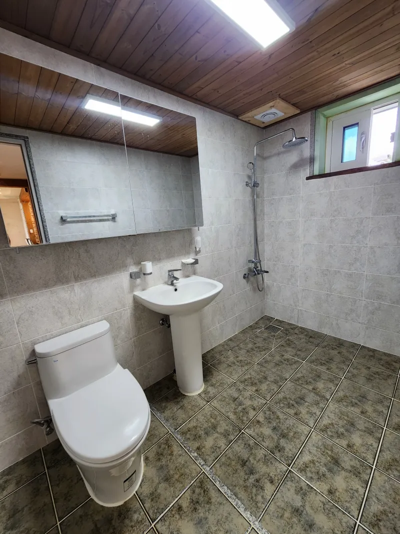 [Gujwa, Jeju] A detached house in a townhouse 5 minutes walk from Bijarim 7