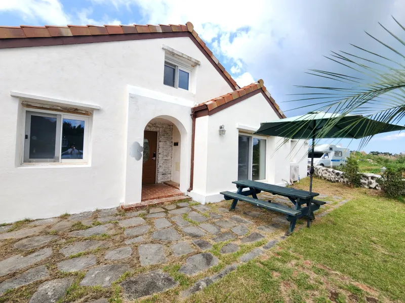 [Gujwa, Jeju] A detached house in a townhouse 5 minutes walk from Bijarim 16