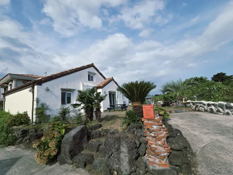 [Gujwa, Jeju] A detached house in a townhouse 5 minutes walk from Bijarim 17