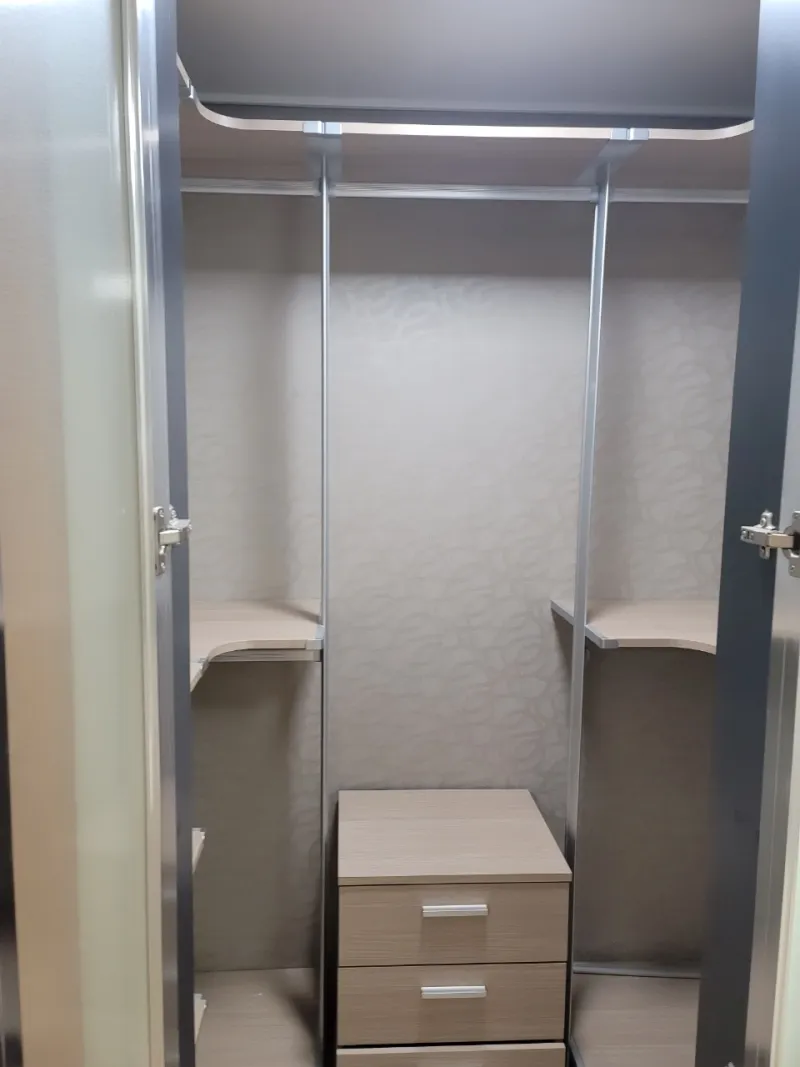 [Changwon] 3 bedroom, 2 bathrooms, high-rise apartment with an open city view 3