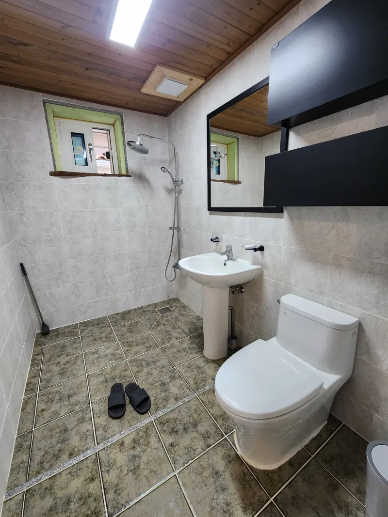 [Gujwa, Jeju] A detached house in a townhouse 5 minutes walk from Bijarim 6
