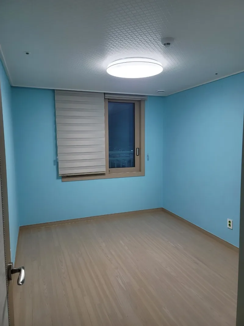 [Changwon] 3 bedroom, 2 bathrooms, high-rise apartment with an open city view 5