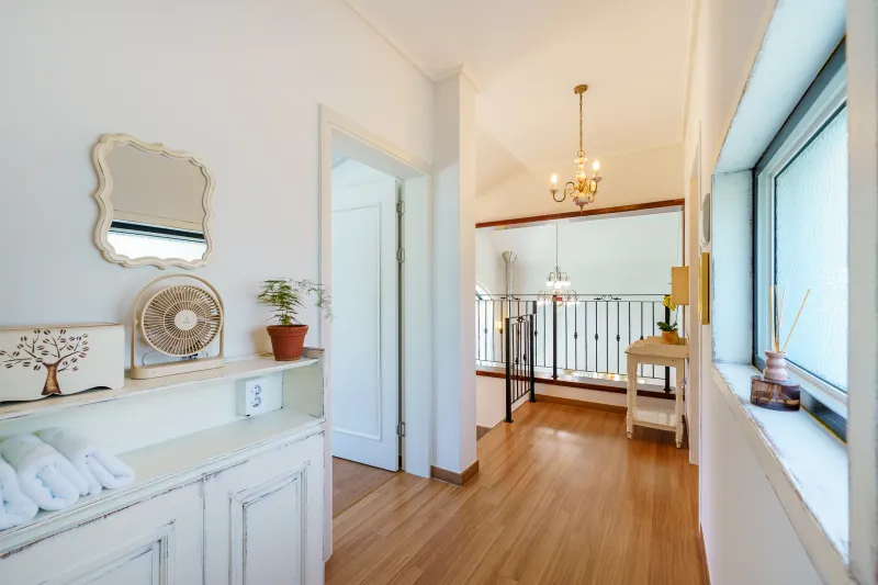[Gangneung][Gangneung, Gangwon-do] A 55-pyeong duplex house with a European feel in the forest. 53