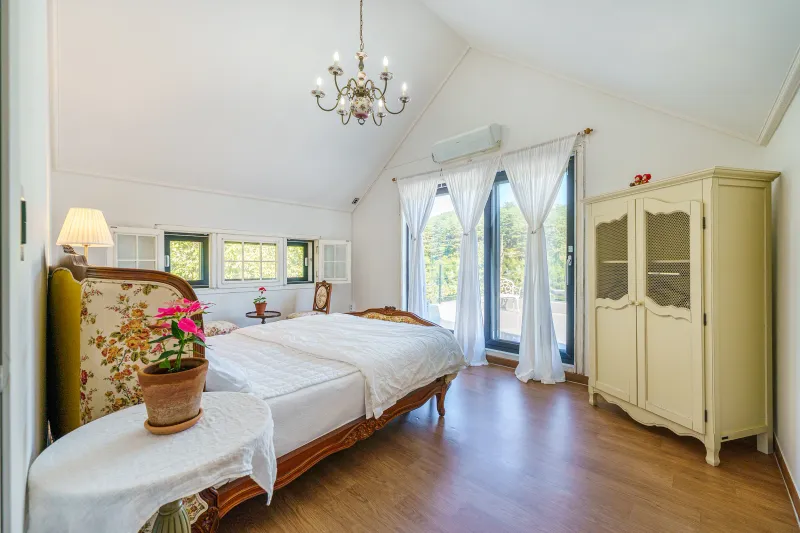 [Gangneung][Gangneung, Gangwon-do] A 55-pyeong duplex house with a European feel in the forest. 12