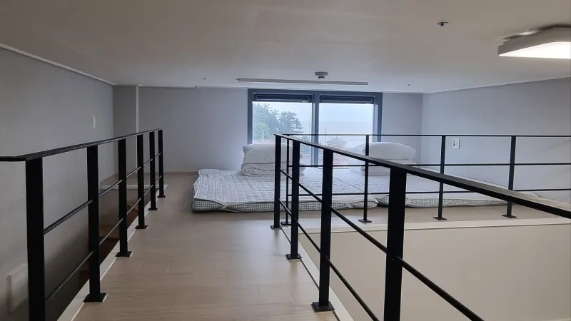 [Donghae] East Sea beyond the window, Ocean View Duplex Separated Room 305 5