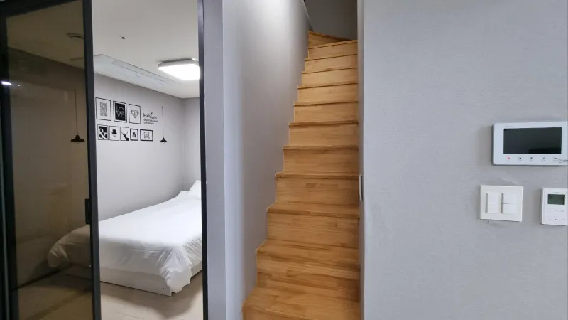 [Donghae] Ocean View Duplex Separate Room 304, East Sea View Beyond the Window 3